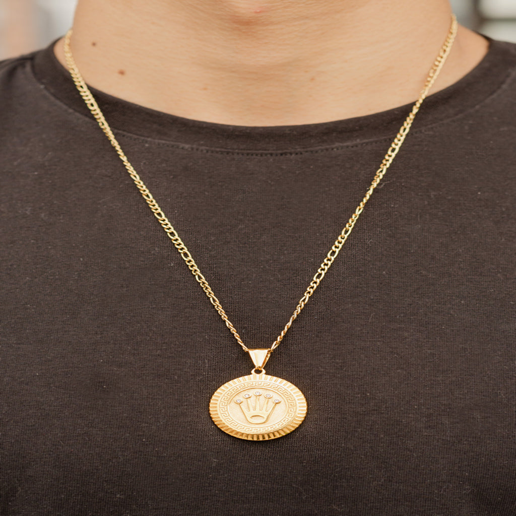 Dije Corona Oro Laminado 18K | LAYER GOLD