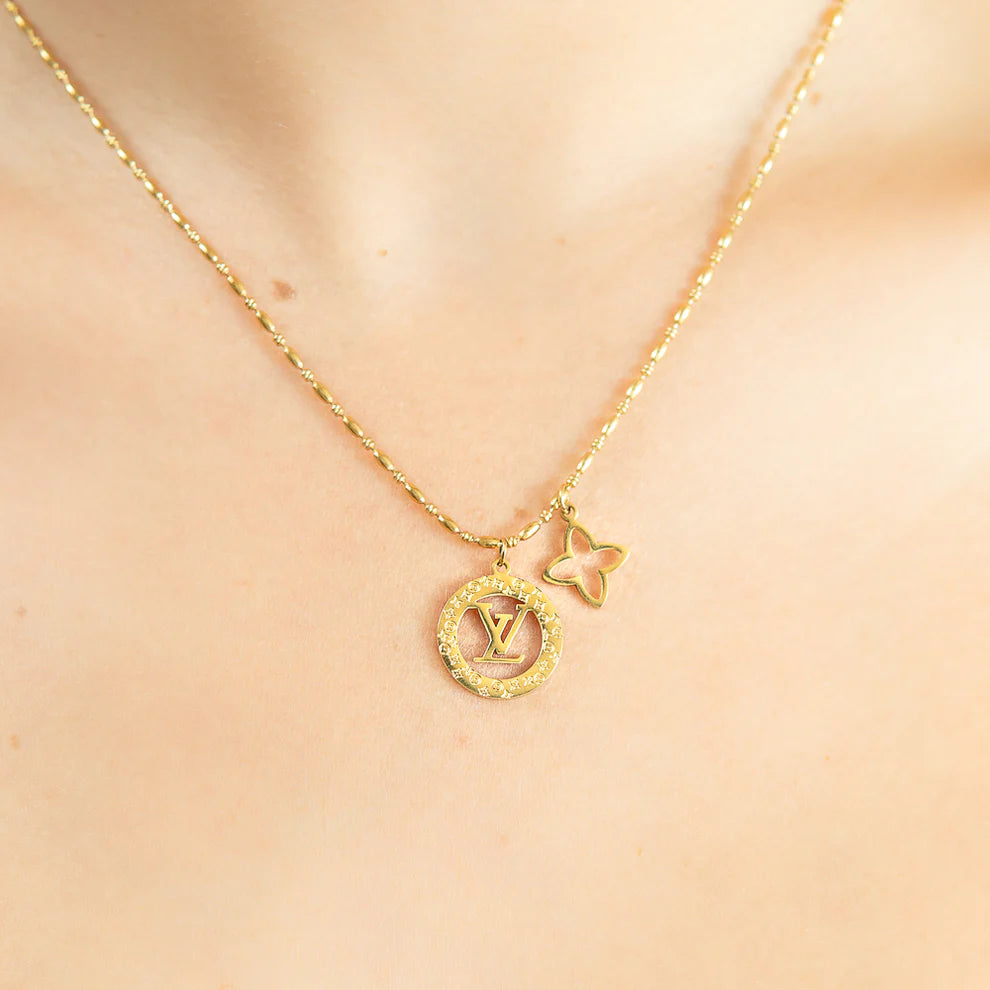 Cadena LV 2 Dijes Mujer